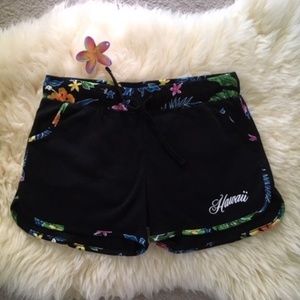 NWT  Black Hawaii Shorts